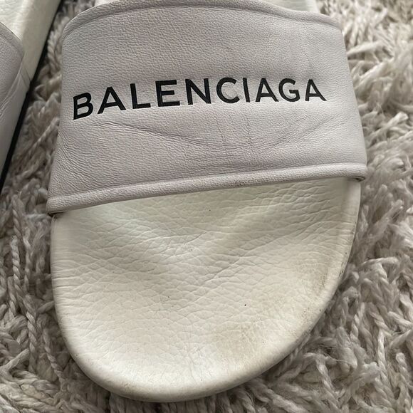 BALENCIAGA | White Leather Logo Slides - Picture 5 of 14